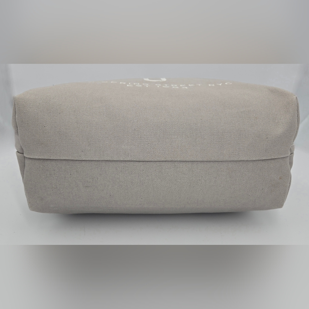 Marc Jacobs 72 Spring Street NYC Wolf Gray Canvas Tote - Picture 9 of 11